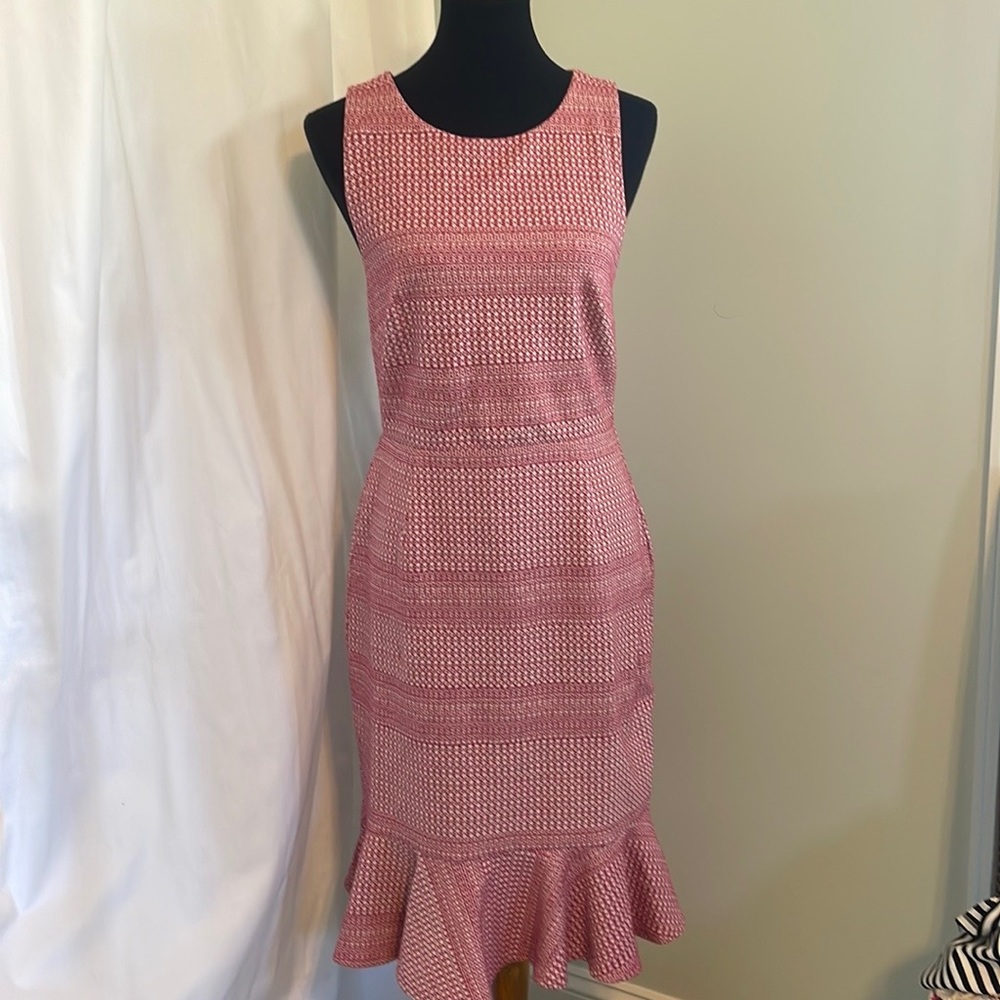 Red and White Banana Republic sundress, women’s size 6.